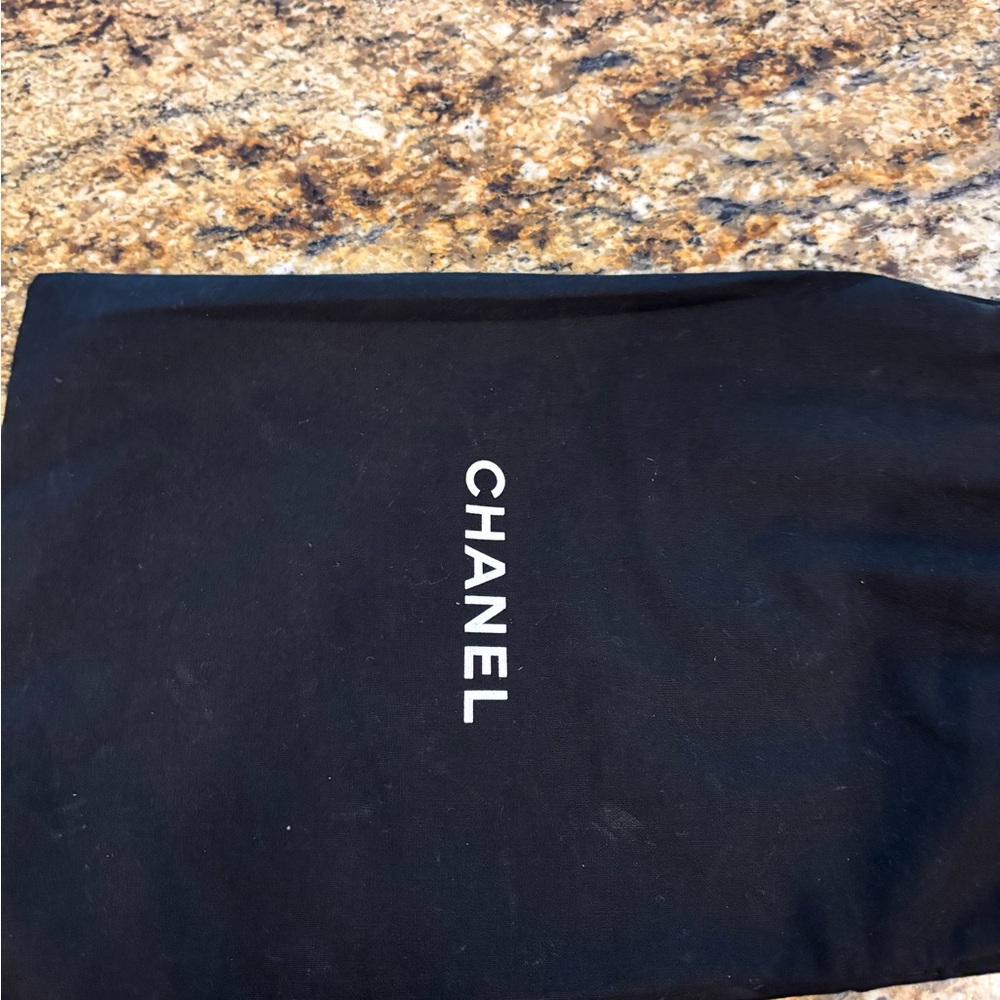 CHANEL Women's Blush Slingback Heels - Picture 7 of 9